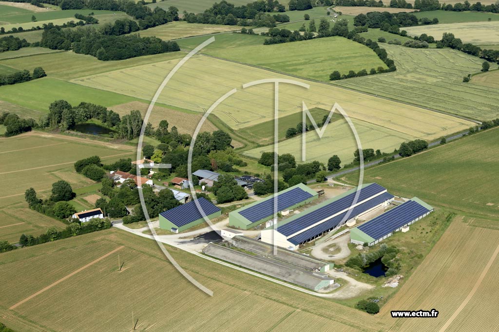 Photo arienne de Les Brouzils (la Maison Neuve du Trhan)