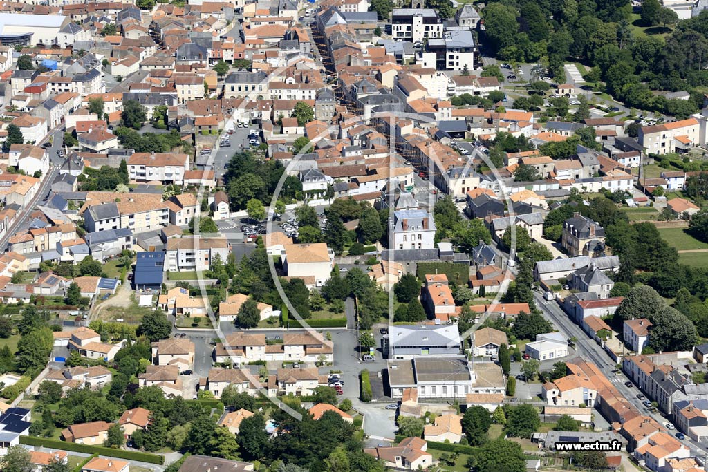 Photo arienne de Les Herbiers (Centre)