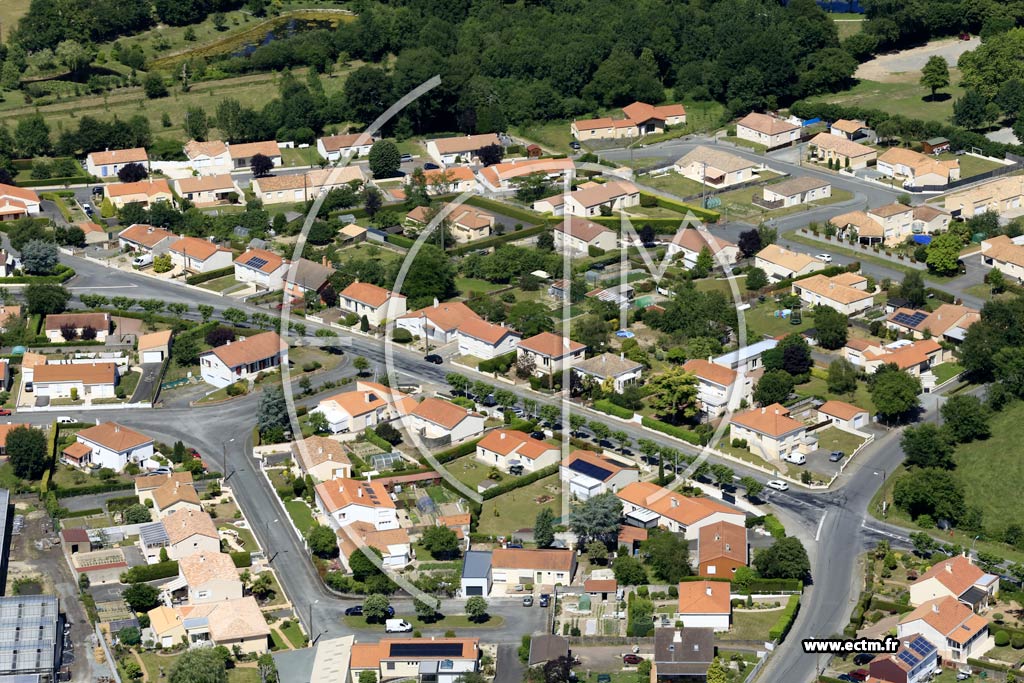 Photo arienne de Les Landes-Genusson