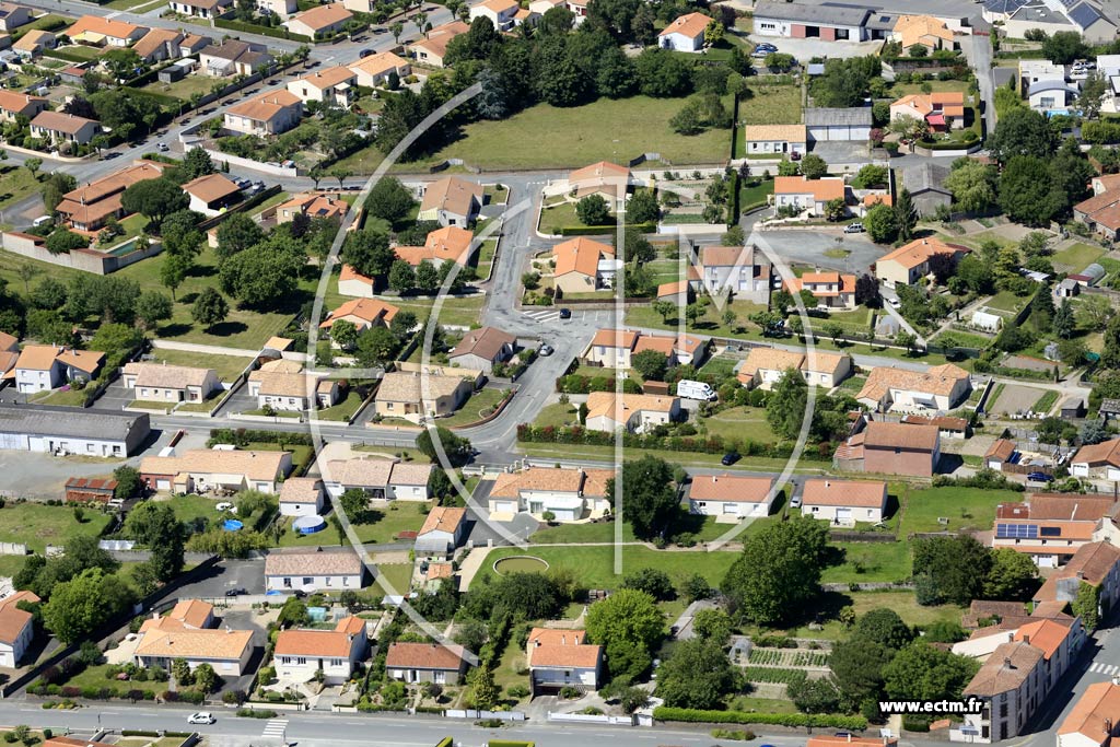Photo arienne de Les Landes-Genusson
