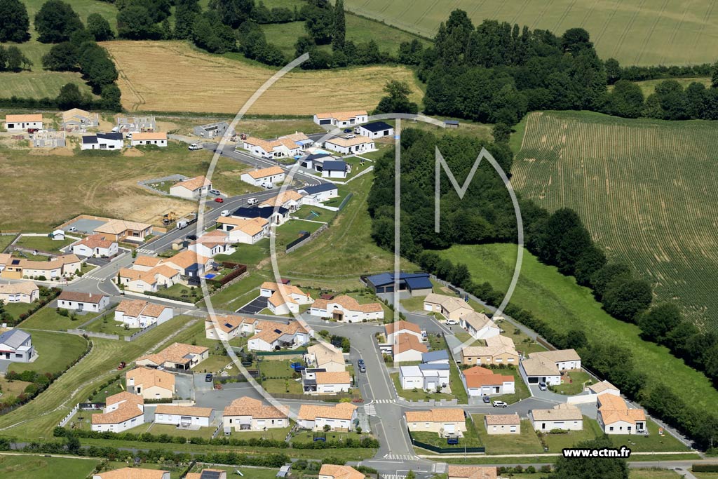 Photo arienne de Mesnard-la-Barotire