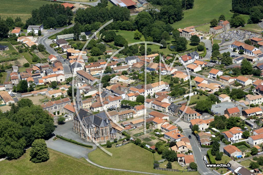 Photo arienne de Mesnard-la-Barotire
