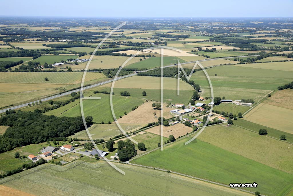 Photo arienne de Saint-Fulgent (la Morinire - la Tracire)