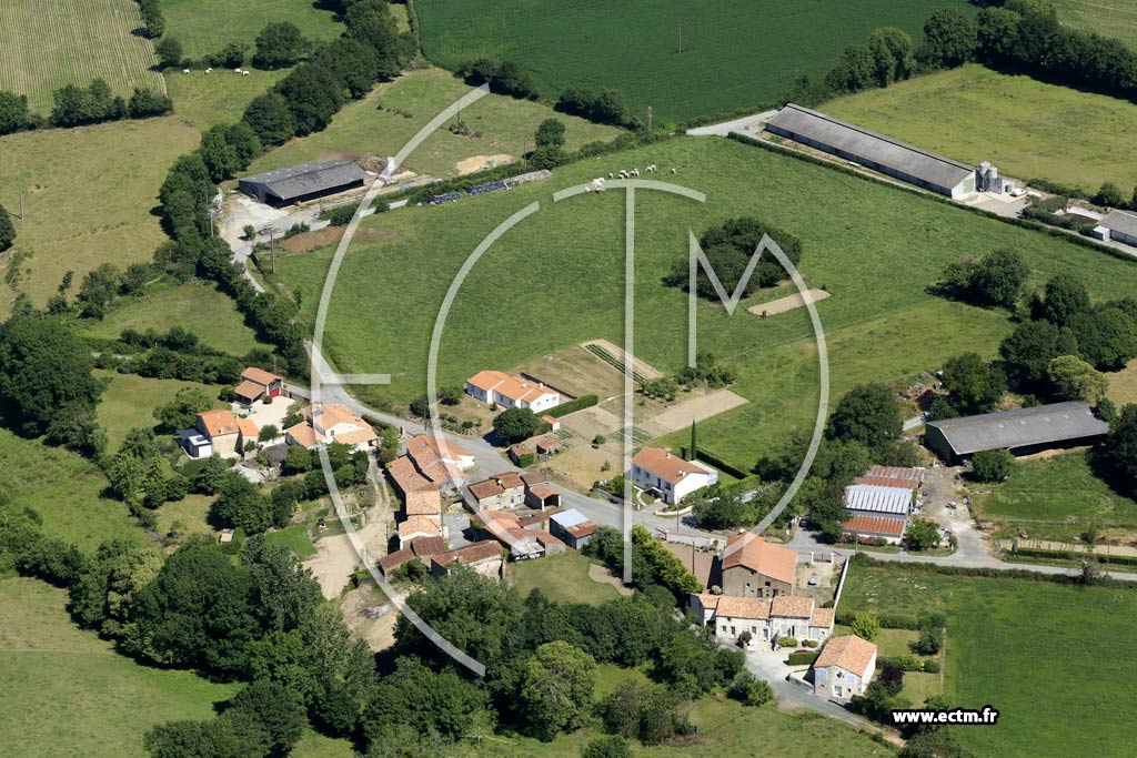 Photo arienne de Saint-Mars-la-Rorthe (la Petite Blottire)