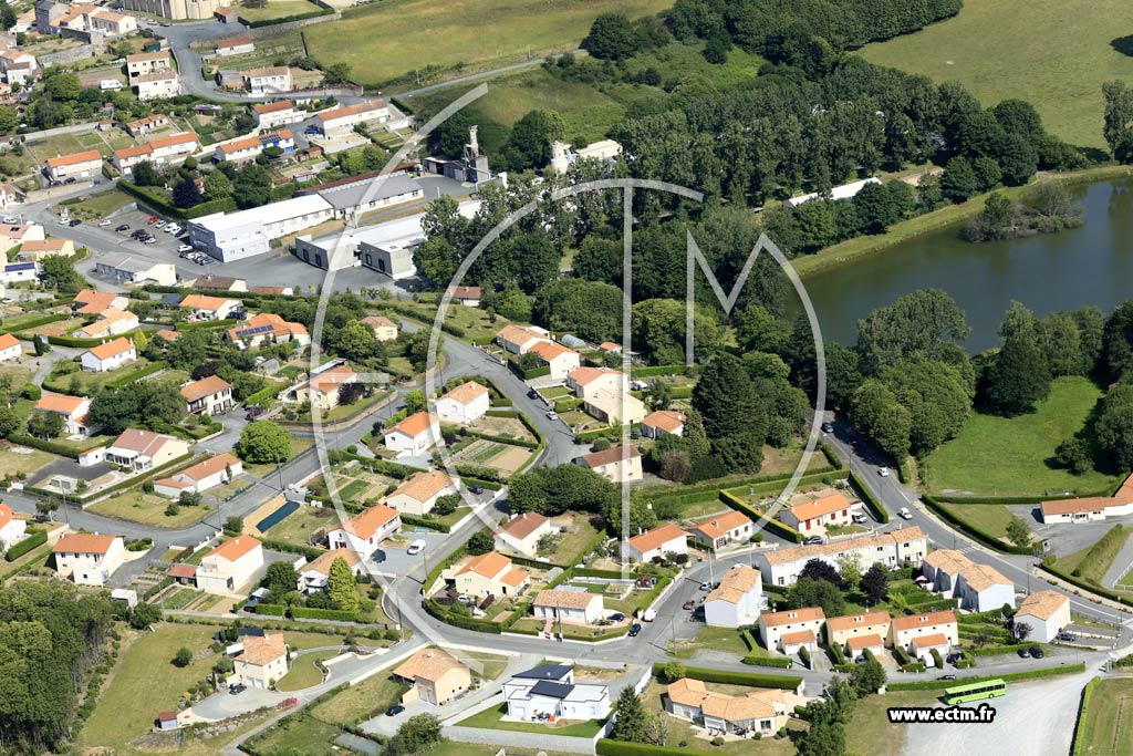 Photo arienne de Saint-Michel-Mont-Mercure