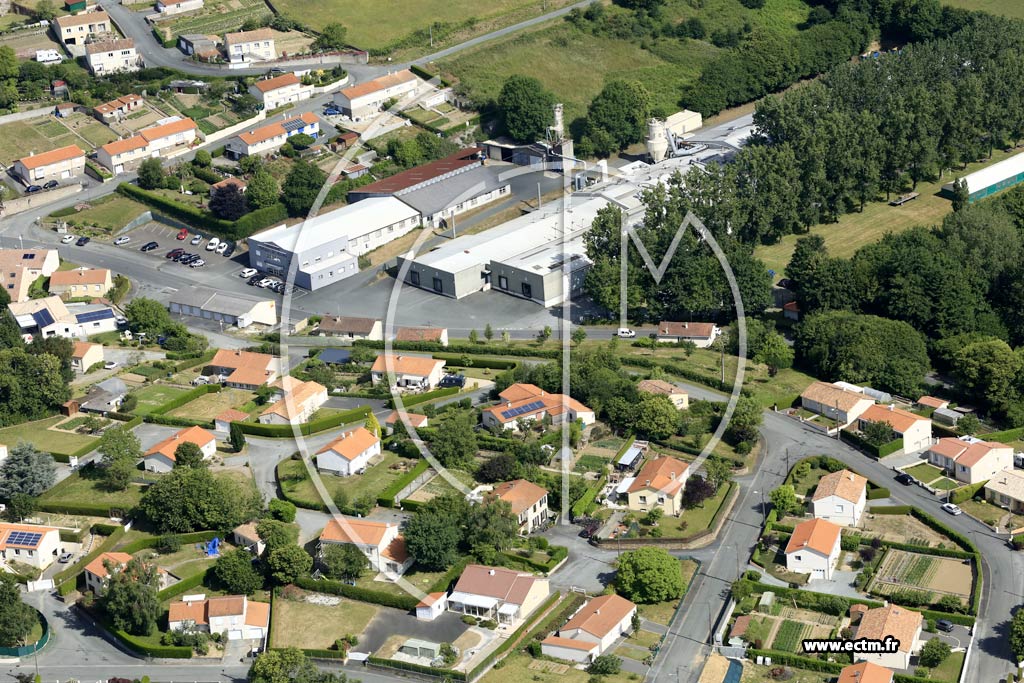 Photo arienne de Saint-Michel-Mont-Mercure