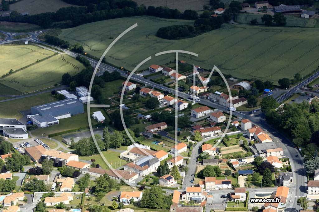 Photo arienne de Saint-Michel-Mont-Mercure