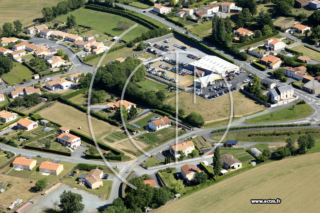 Photo arienne de Saint-Michel-Mont-Mercure (l'paud)