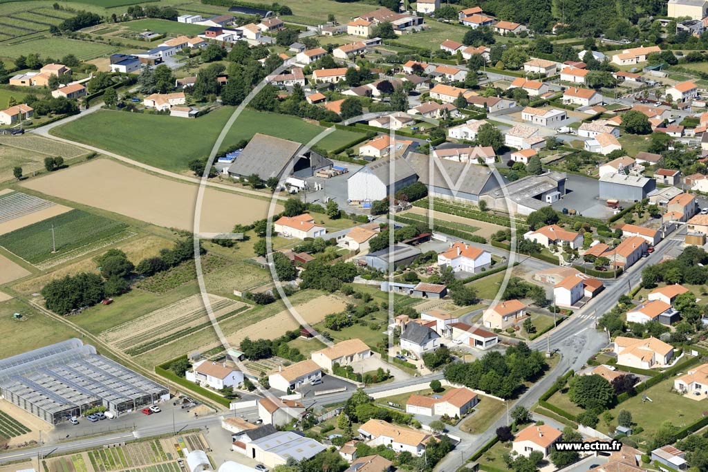 Photo arienne de Saint-Paul-en-Pareds