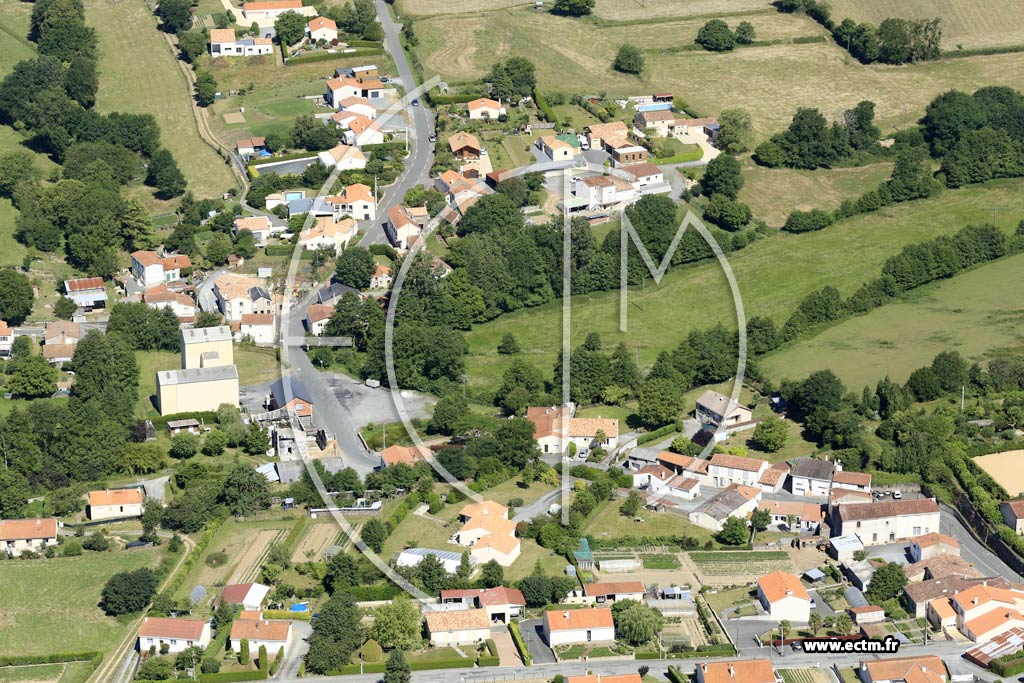 Photo arienne de Saint-Paul-en-Pareds