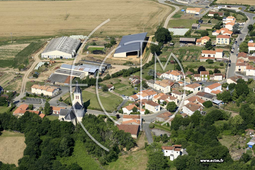 Photo arienne de Bournezeau (Saint-Vincent-Puymaufrais)