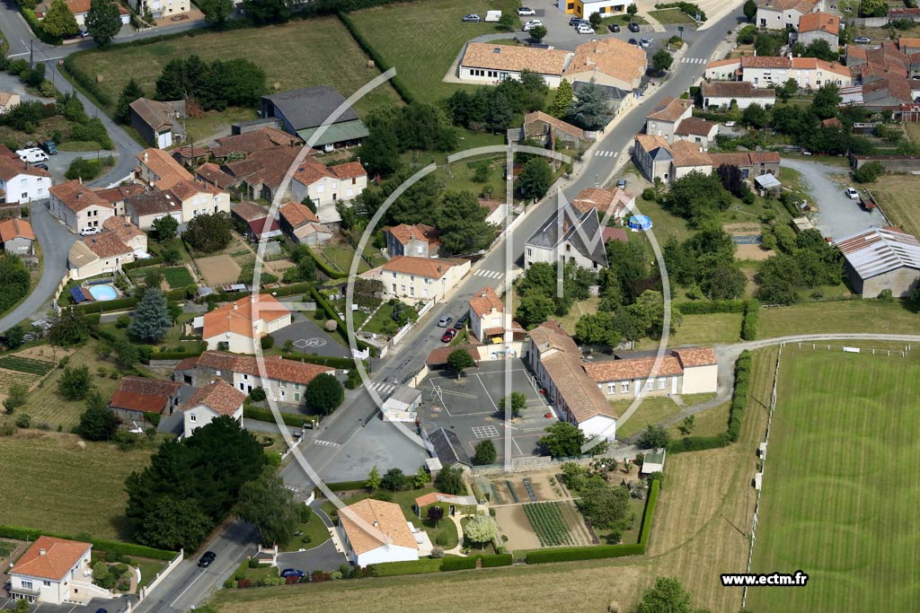 Photo arienne de Chavagnes-les-Redoux