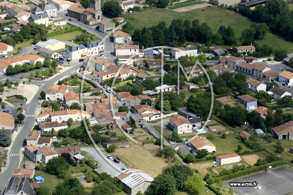 Photo arienne de Chavagnes-les-Redoux