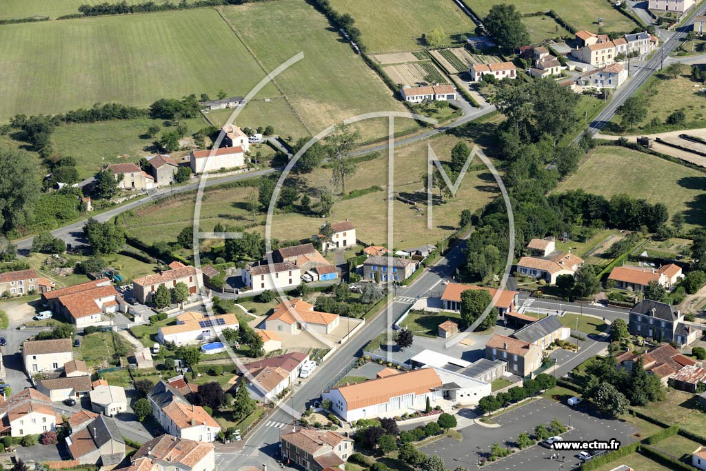 Photo arienne de Saint-Cyr-des-Gts