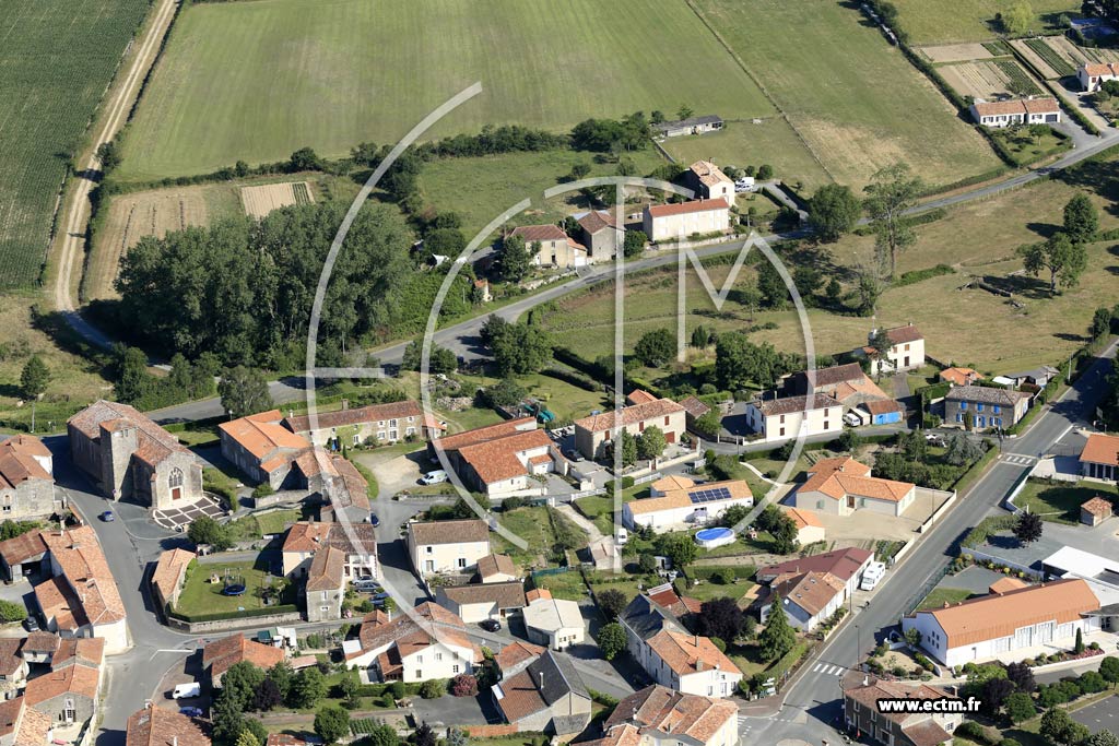 Photo arienne de Saint-Cyr-des-Gts