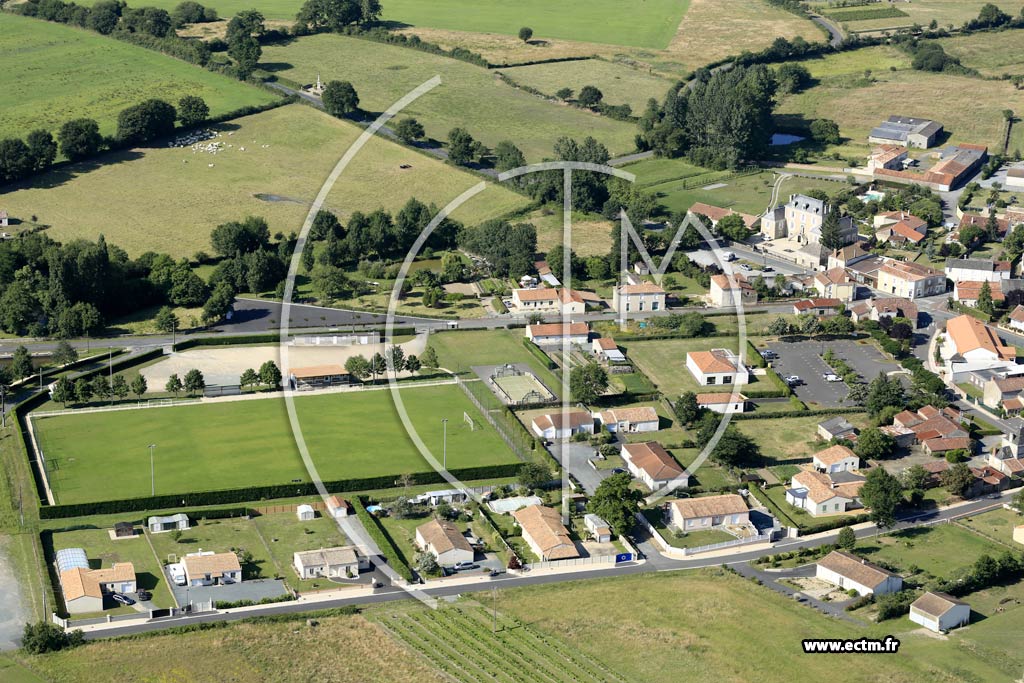 Photo arienne de Saint-Cyr-des-Gts