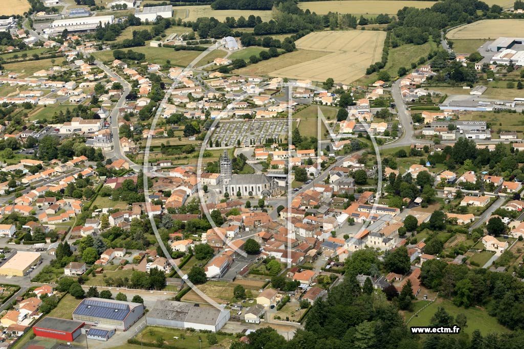 Photo arienne de Saint-Martin-des-Noyers (Centre)