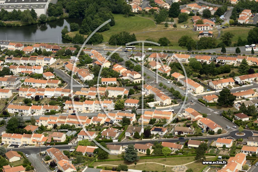 Photo arienne de Cholet (la Guignardire)