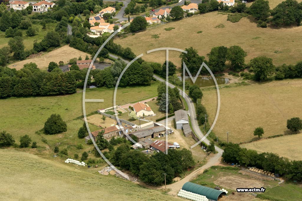 Photo arienne de Cholet (la Touche Herv)