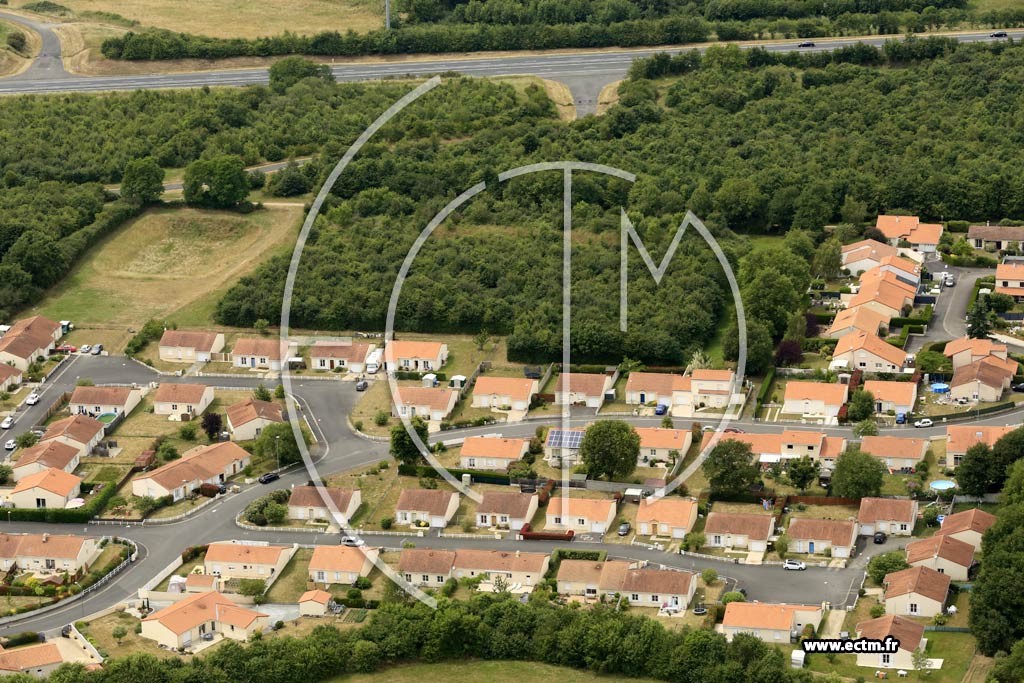 Photo arienne de Cholet (le Bois d'Ouin)