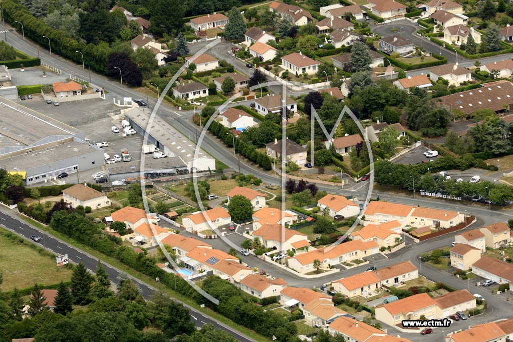 Photo arienne de Cholet (le Plessis)