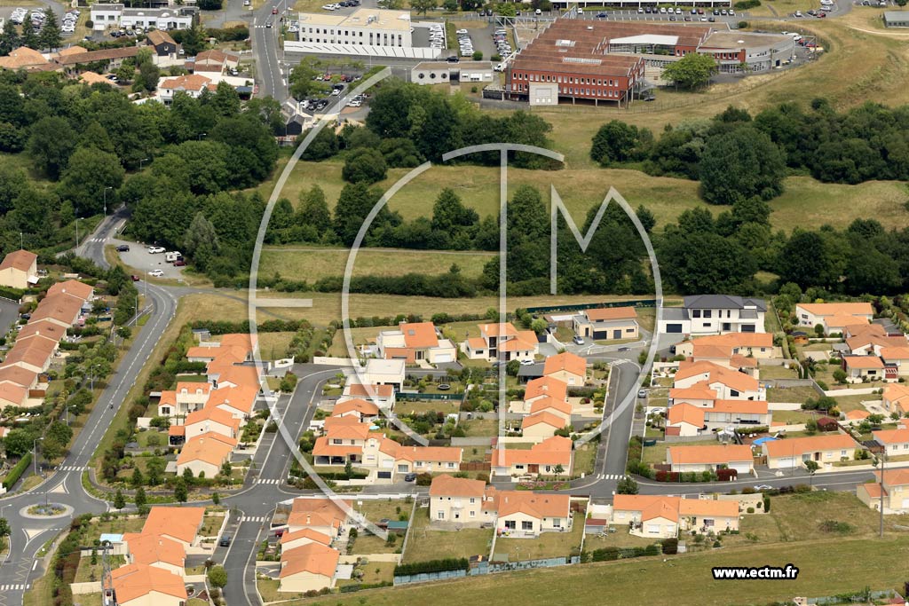 Photo arienne de Cholet (le Plessis)