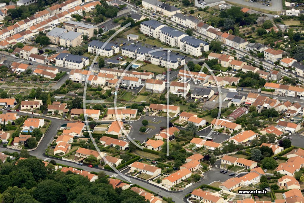 Photo arienne de Cholet (les Turbaudires)