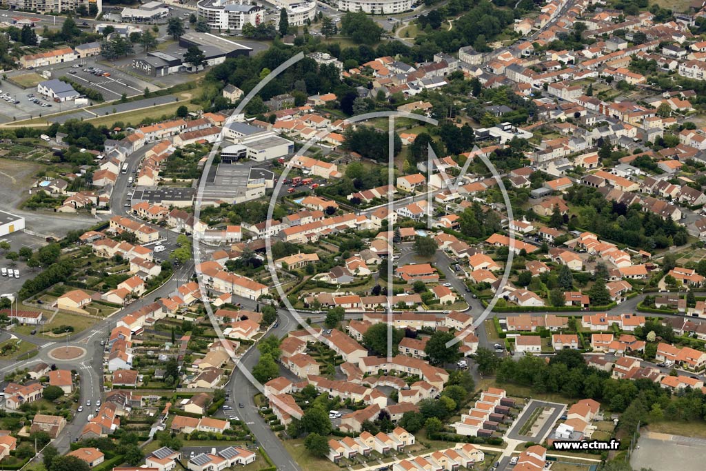 Photo arienne de Cholet (les Turbaudires)