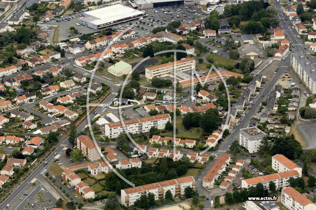 Photo arienne de Cholet (Libration)