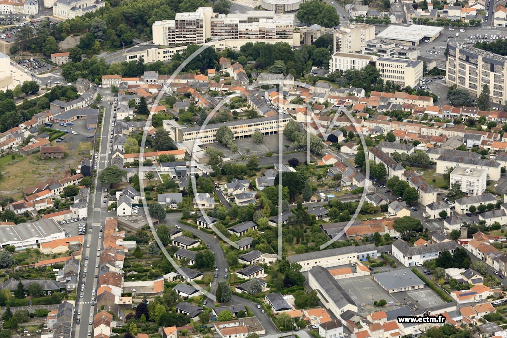 Photo arienne de Cholet (Libration)