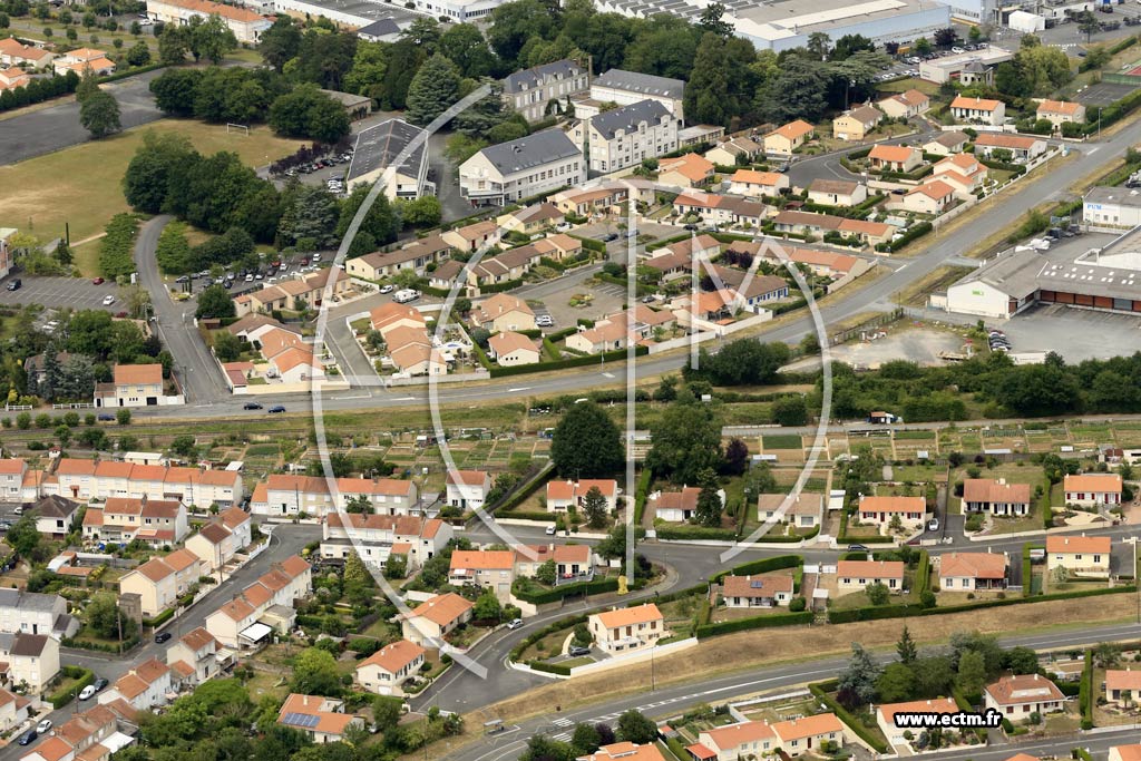 Photo arienne de Cholet (Lorraine)