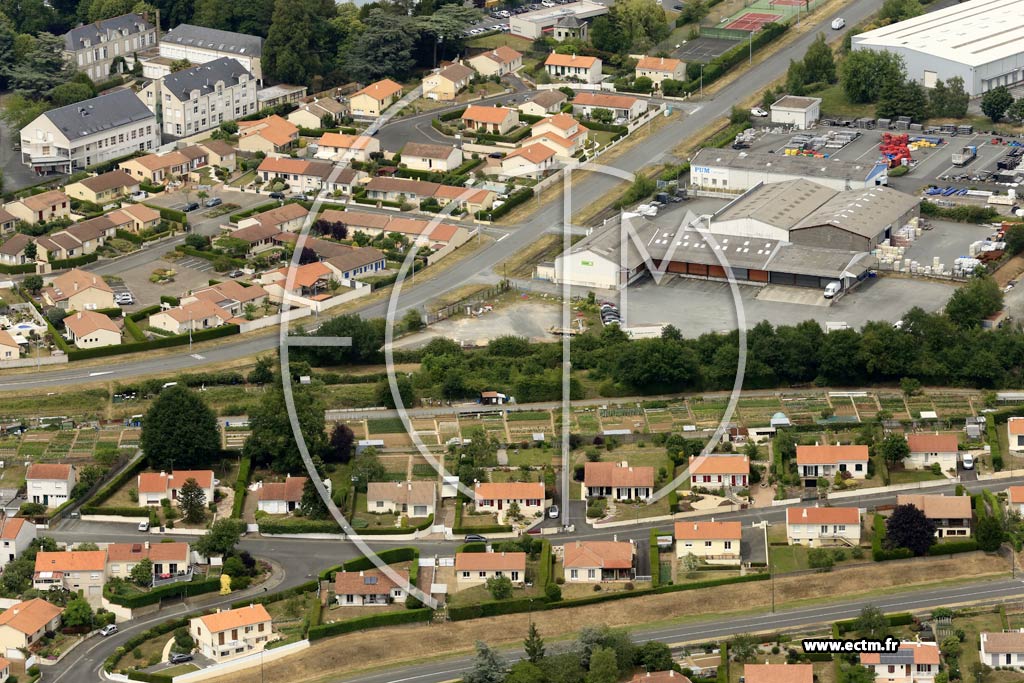 Photo arienne de Cholet (Lorraine)