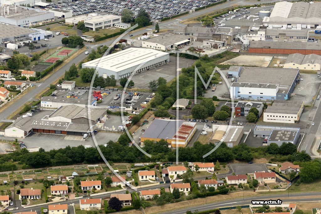 Photo arienne de Cholet (Lorraine)