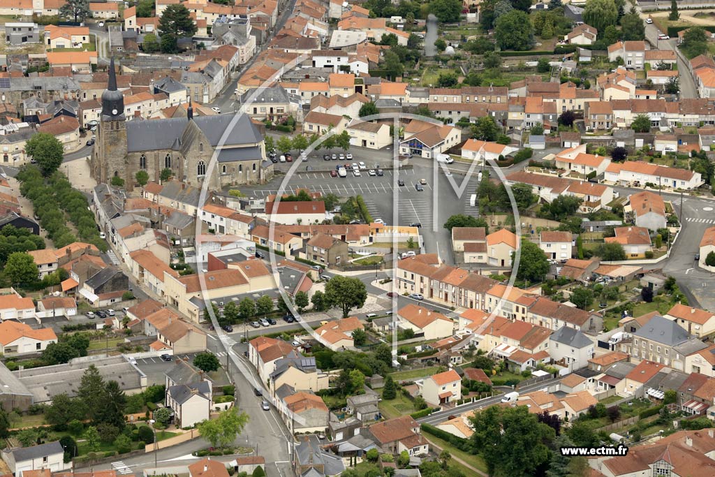 Photo arienne de Le May-sur-vre
