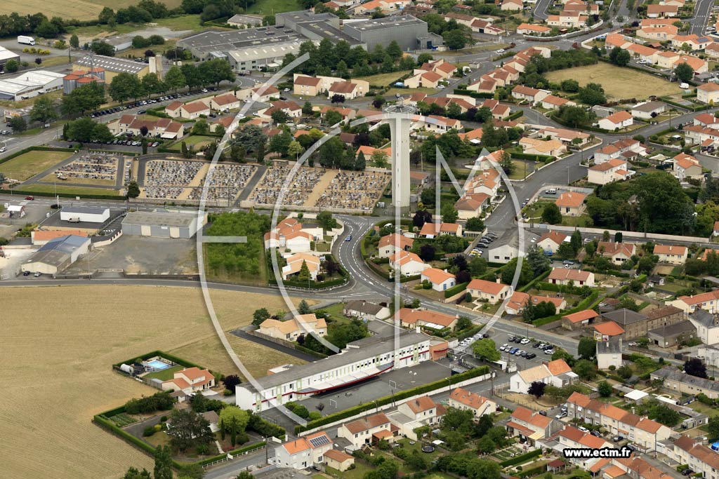 Photo arienne de Le May-sur-vre