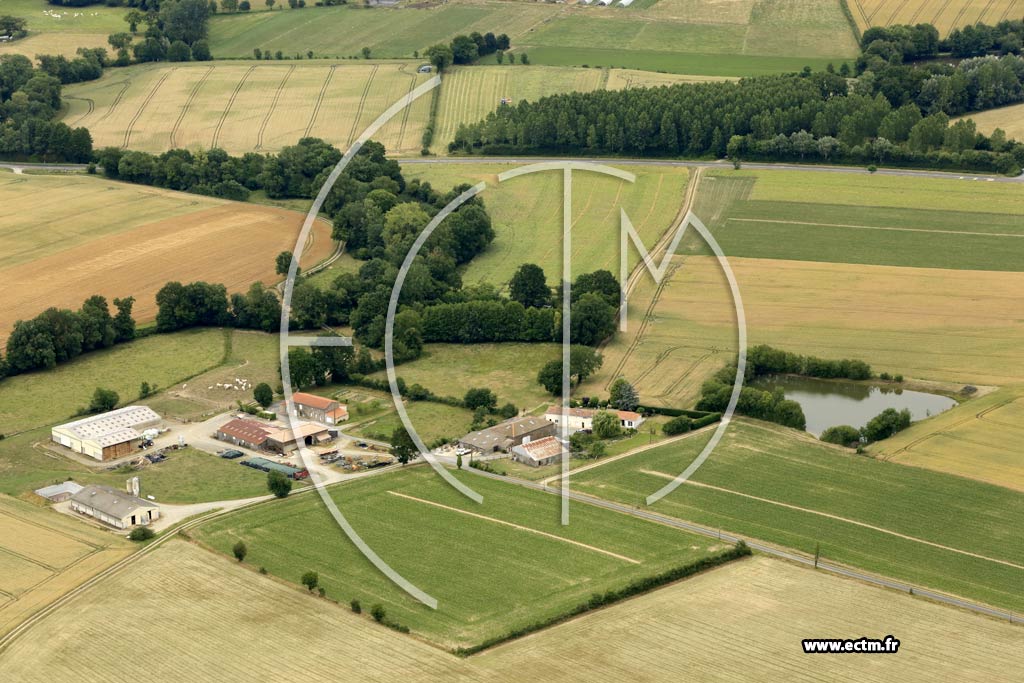 Photo arienne de Le May-sur-vre (la Noue Ogeard)