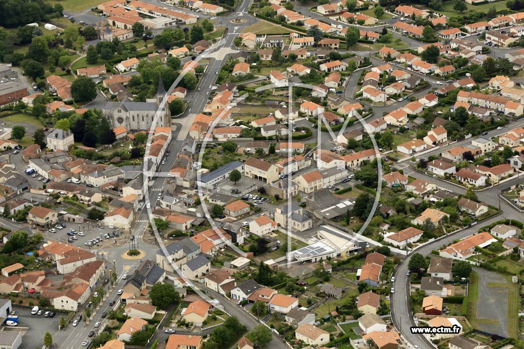 Photo arienne de Saint-Lger-sous-Cholet