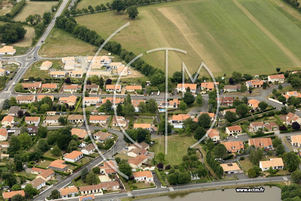 Photo arienne de Saint-Lger-sous-Cholet