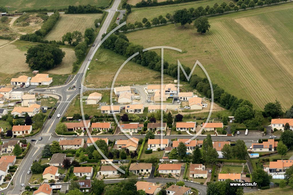 Photo arienne de Saint-Lger-sous-Cholet
