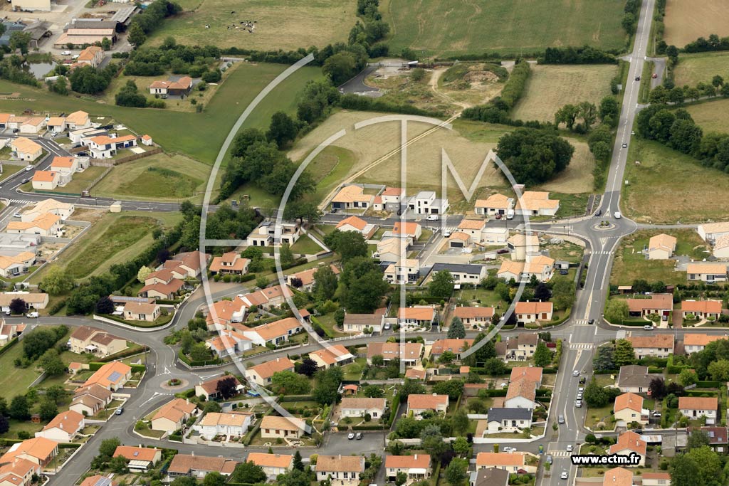 Photo arienne de Saint-Lger-sous-Cholet