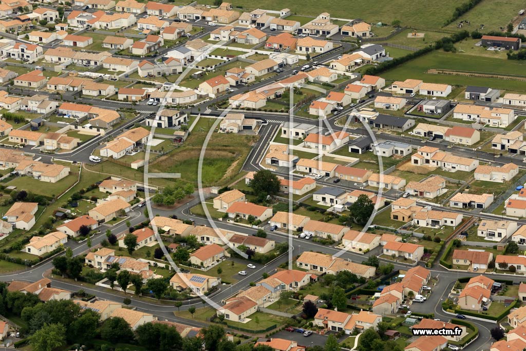 Photo arienne de Saint-Lger-sous-Cholet