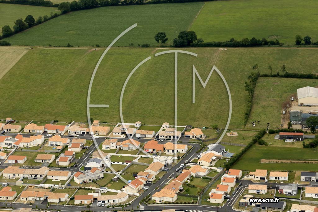 Photo arienne de Saint-Lger-sous-Cholet