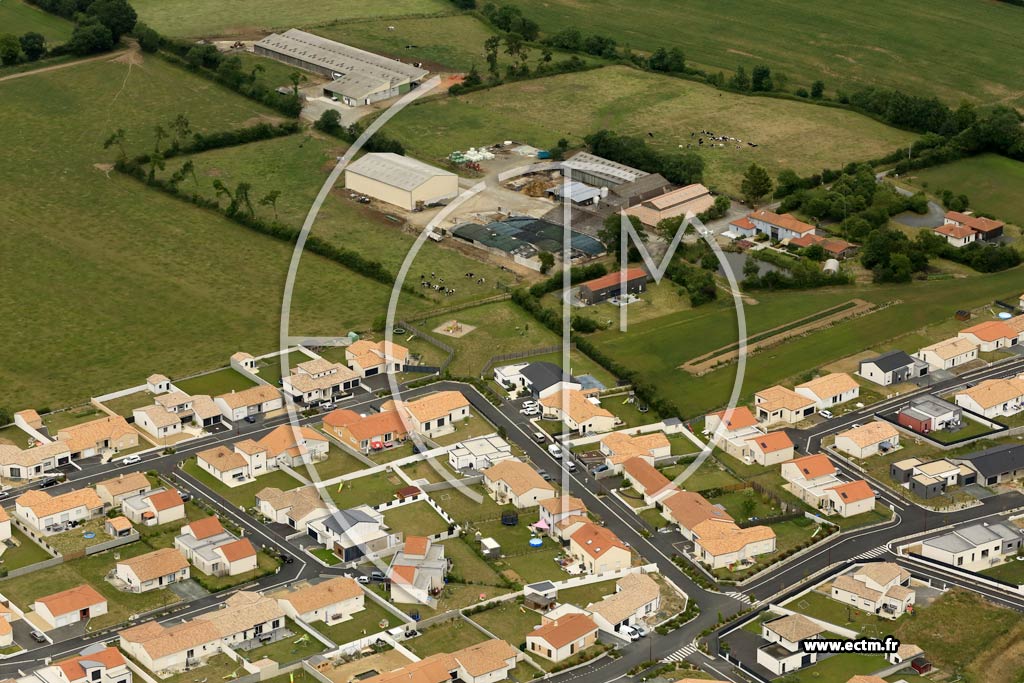 Photo arienne de Saint-Lger-sous-Cholet