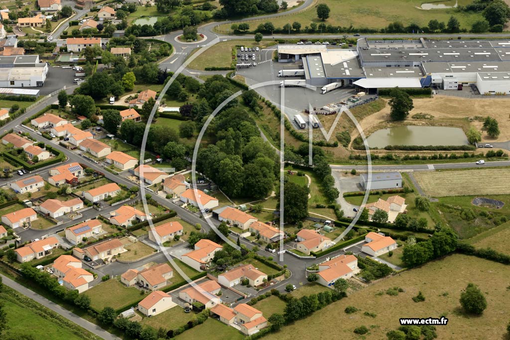 Photo arienne de Saint-Pierre-des-chaubrognes