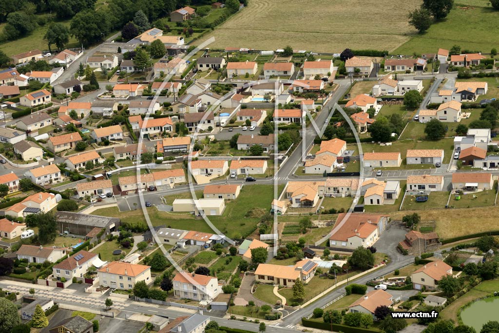 Photo arienne de Saint-Pierre-des-chaubrognes