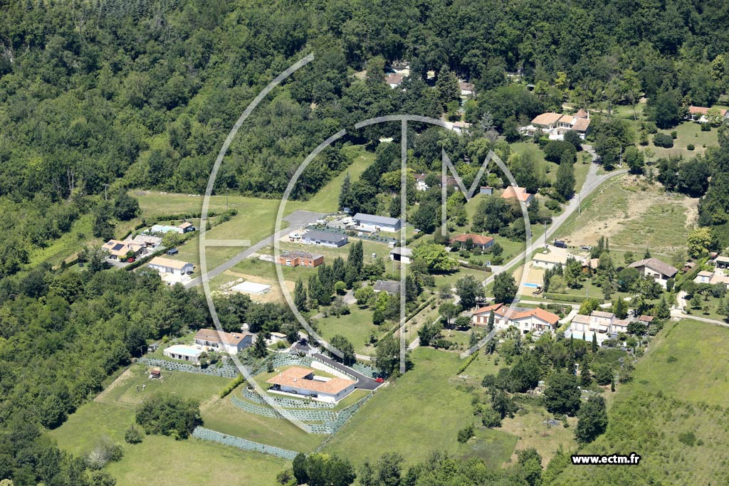 Photo arienne de Saint-Hilaire-de-Lusignan (la Roure)