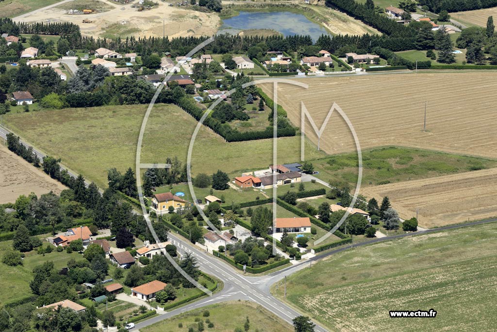 Photo arienne de Sainte-Colombe-en-Bruilhois (Gassous)