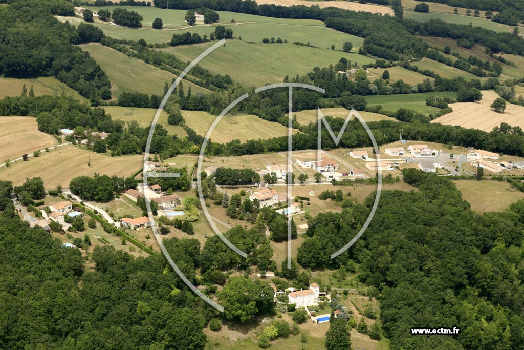 Photo arienne de Hautefage-la-Tour (Pech de Loubas)