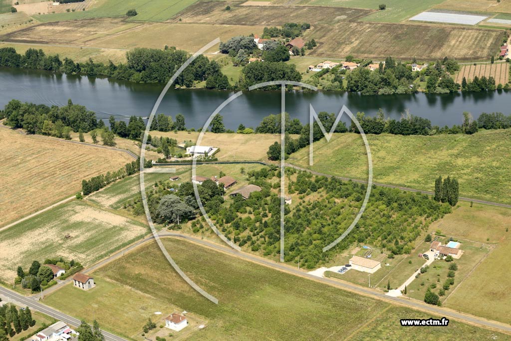 Photo arienne de Le Temple-sur-Lot (le Colombier)
