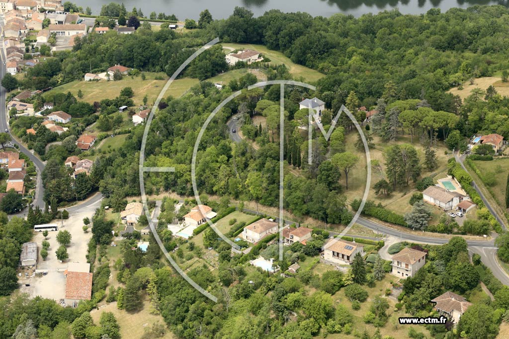 Photo arienne de Penne-d'Agenais (Mounet)